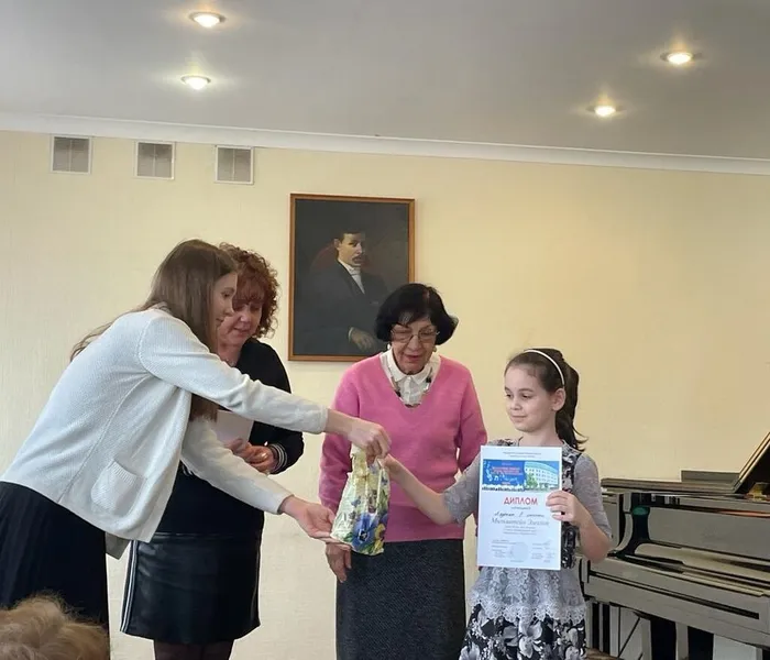 эмилия мильштейн