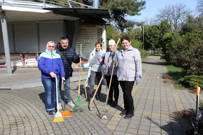 участники субботника