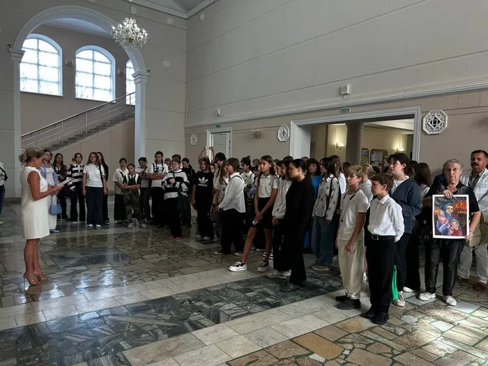 Час с героем