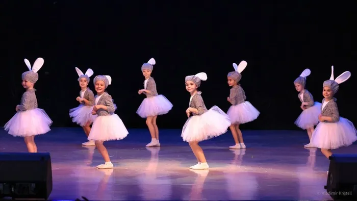 отчетный концерт ансамбля "НикА"