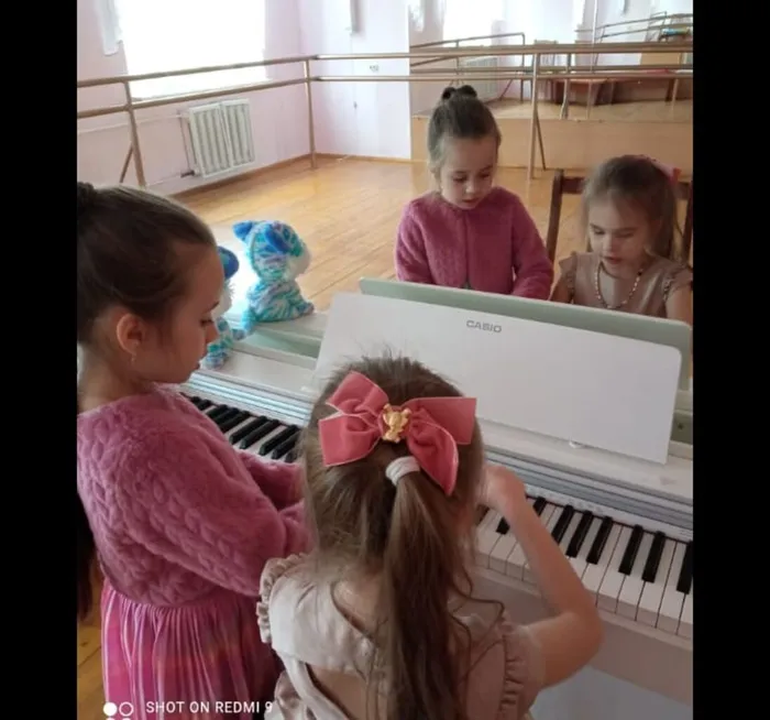 УЧАСТНИКИ ОНЛАЙН-КОНЦЕРТА