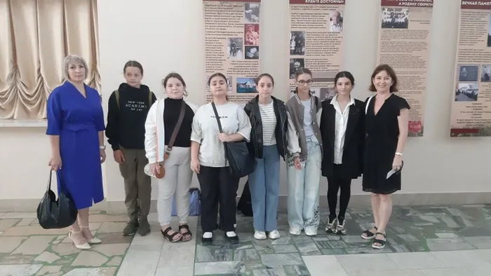 Час с героем