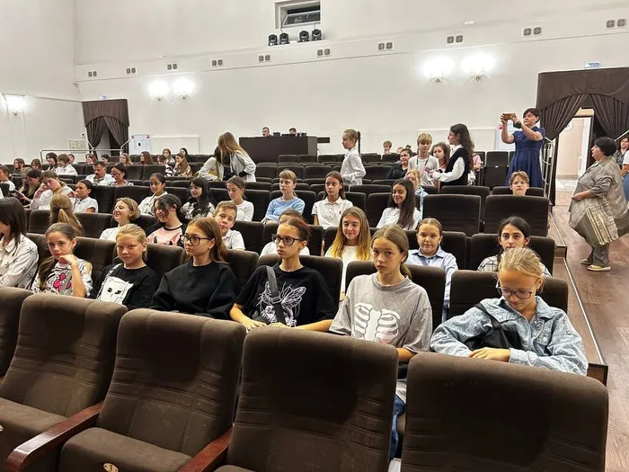 Час с героем