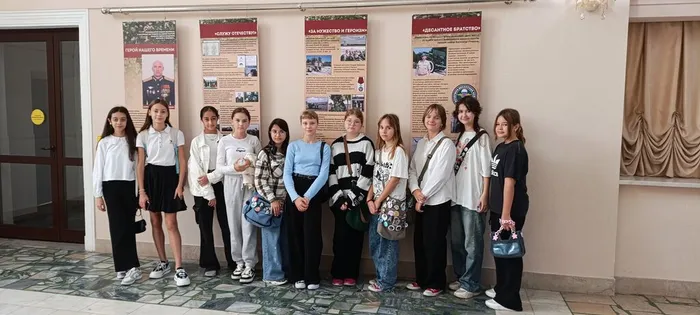 Час с героем