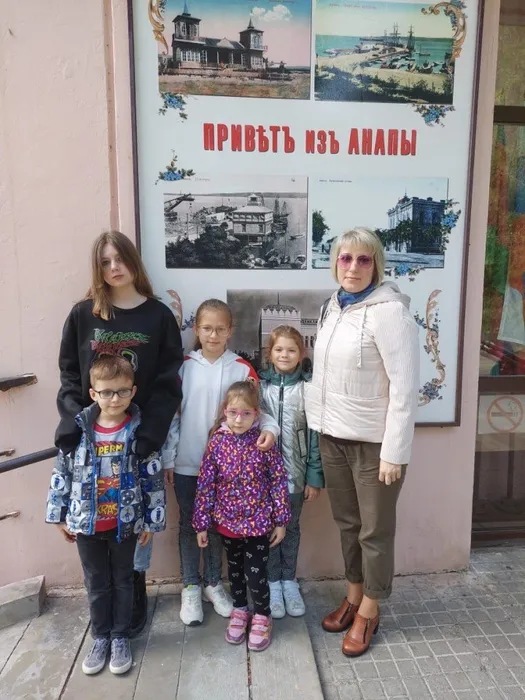 участники экскурсии