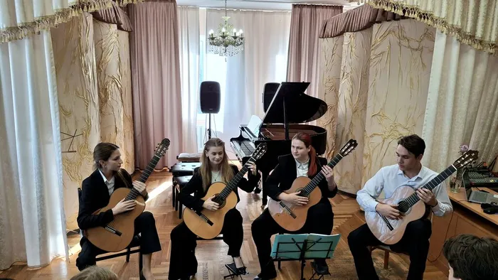 Концерт Новороссийского колледжа в МБУ ДО ДШИ № 2 им. И.Д. Кобзона