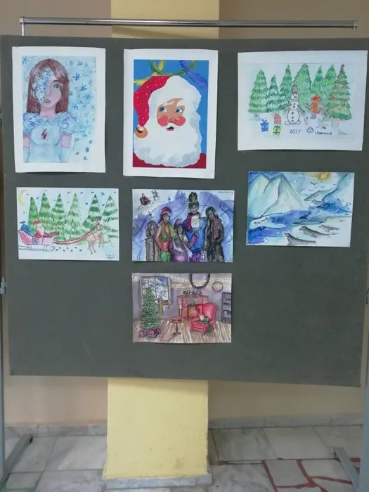 стенд выставки рисунков