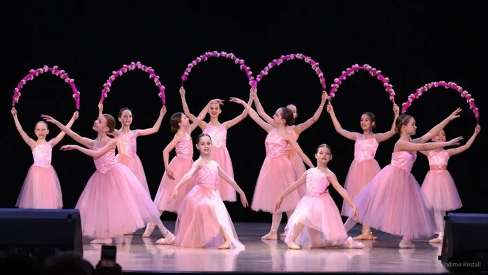 отчетный концерт ансамбля "НикА"