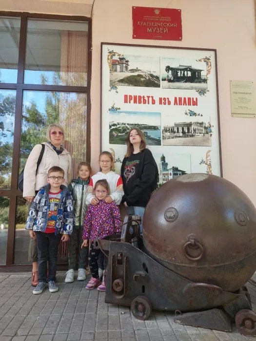 участники экскурсии